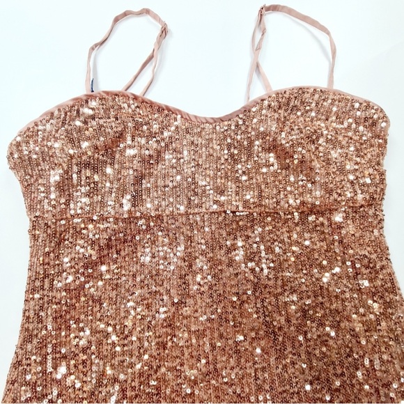 MAJORELLE Maizie Midi Dress in Rose Gold - Size: XS - Picture 4 of 9